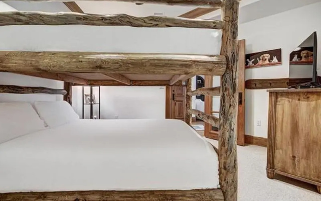 1 Bedroom Standard Double room with balcony