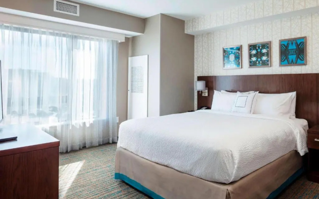 1 Bedroom Suite