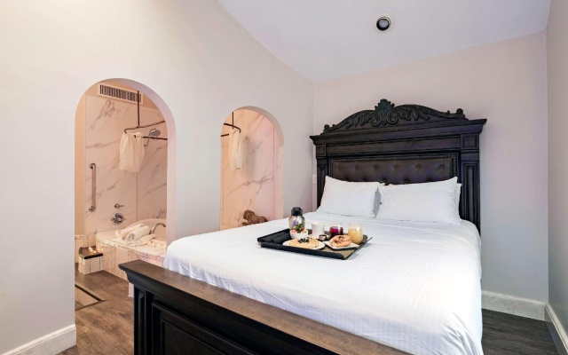 Double Suite