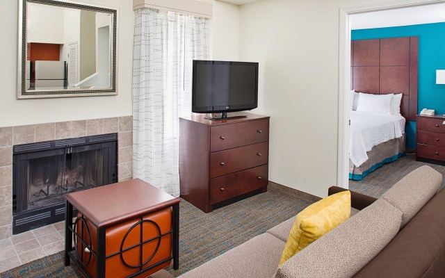 2 Bedrooms Duplex Apartment