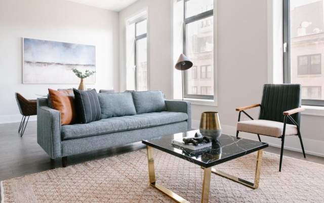 3 Bedrooms Apartment