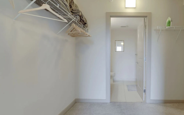Business Apartment