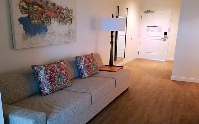 2 Bedrooms Premium Double Suite with balcony