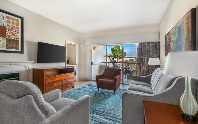 2 Bedrooms Suite