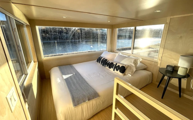 Grand room