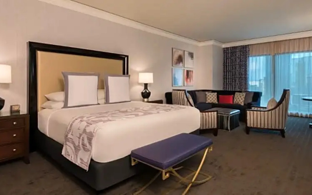Augustus Double room with pool view