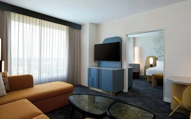 Deluxe Double Suite