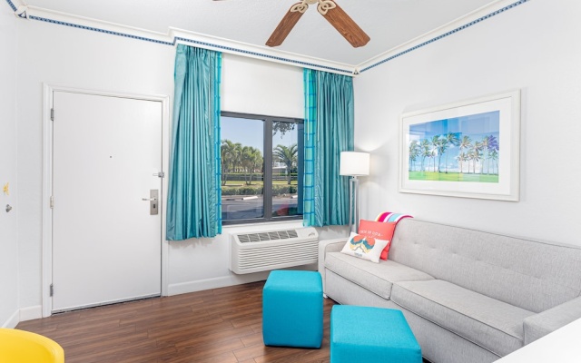 1 Bedroom Double Suite with pool view