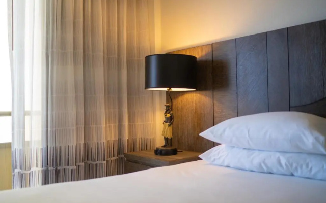 2 Bedrooms Suite with ocean view