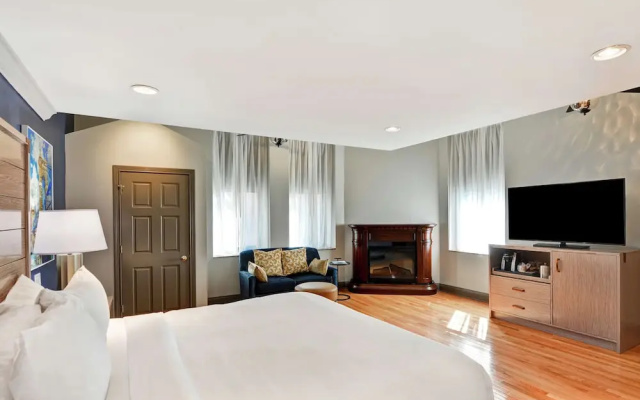 1 Bedroom Presidential Double Suite