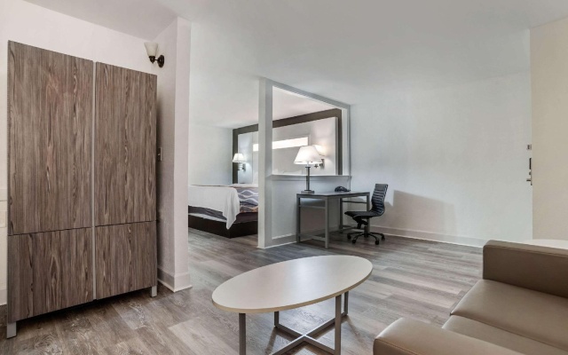 Double Suite