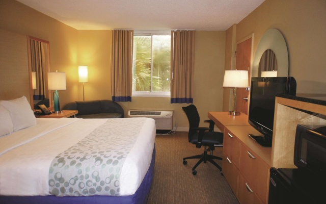 Double Mobility/Hearing Accessible room