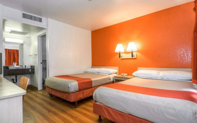 Economy Quadruple room