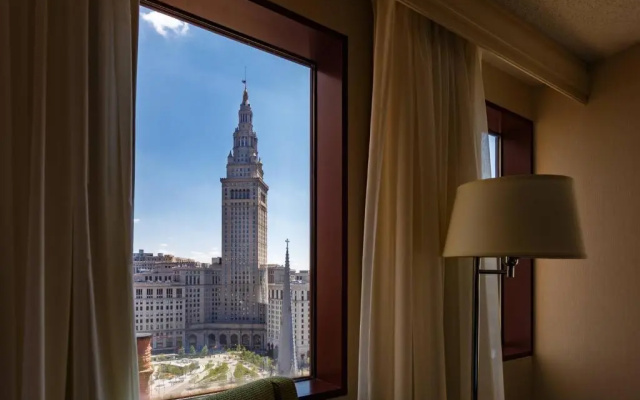 Standard room with city view