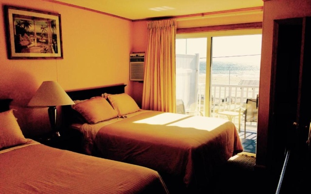 Standard Quadruple room oceanfront