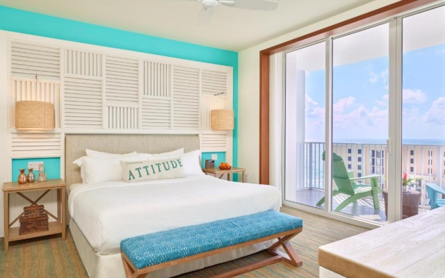 Standard room with partial ocean view