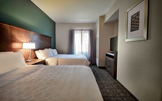 2 Bedrooms Sextuple Suite
