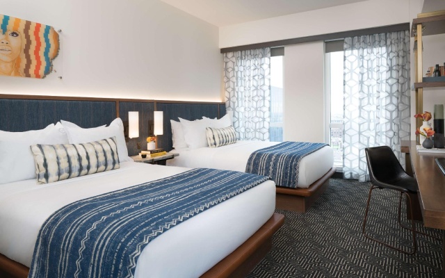 Quadruple room with city view