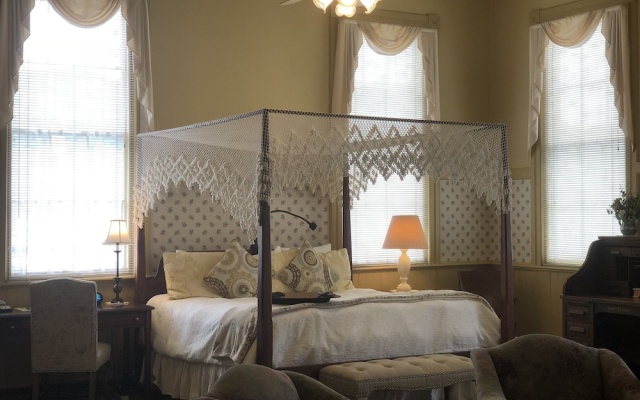 Suite with balcony