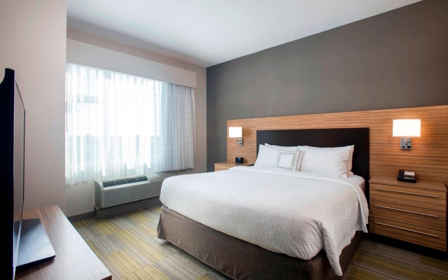 2 Bedrooms Suite