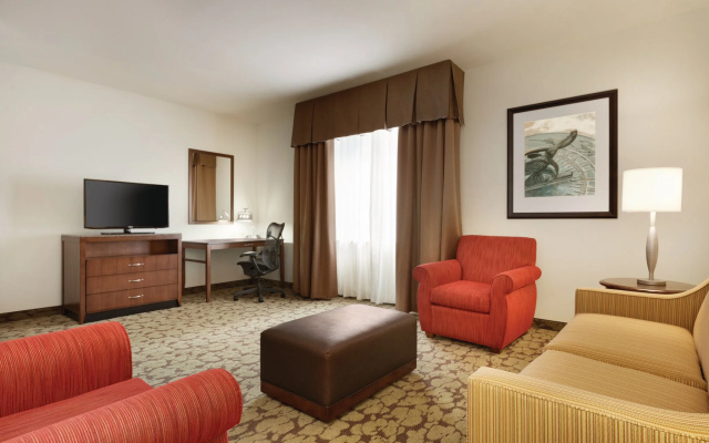 Deluxe Suite