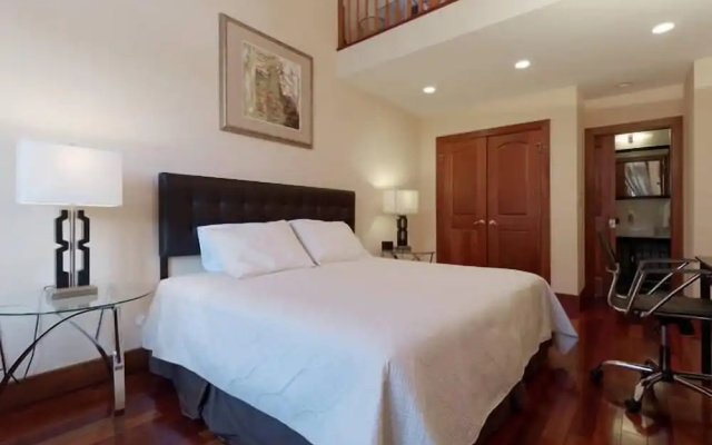 3 Bedrooms Apartment