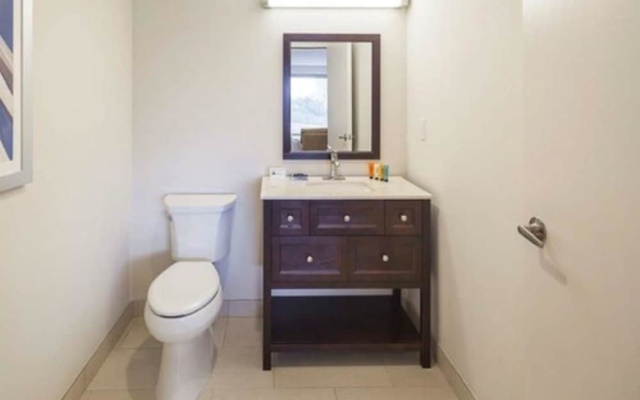 1 Bedroom Junior Suite with partial view