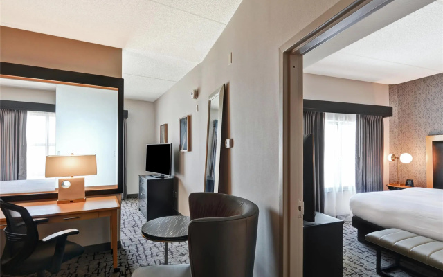 2 Bedrooms Suite