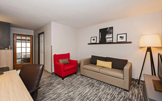 1 Bedroom Suite