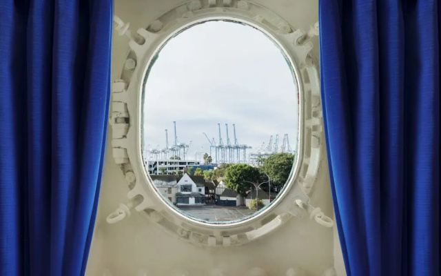 Standard Portside Double Stateroom