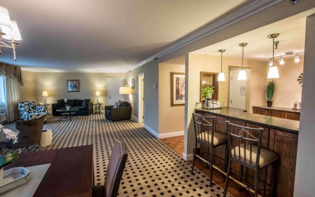 1 Bedroom Presidential Double Suite