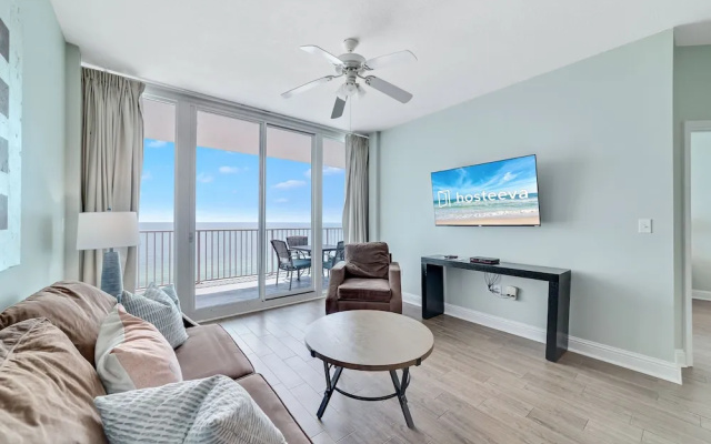 3 Bedrooms Standard Family room with balcony and with ocean view