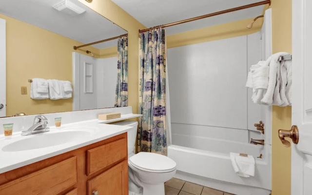 2 Bedrooms Suite oceanfront