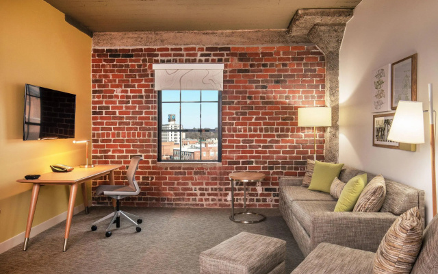 1 Bedroom Executive Double Suite