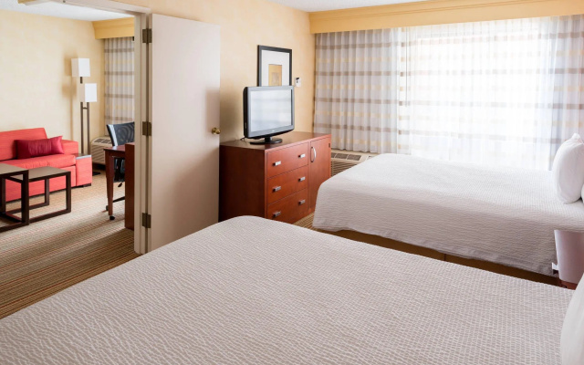 2 Bedrooms Quadruple Suite