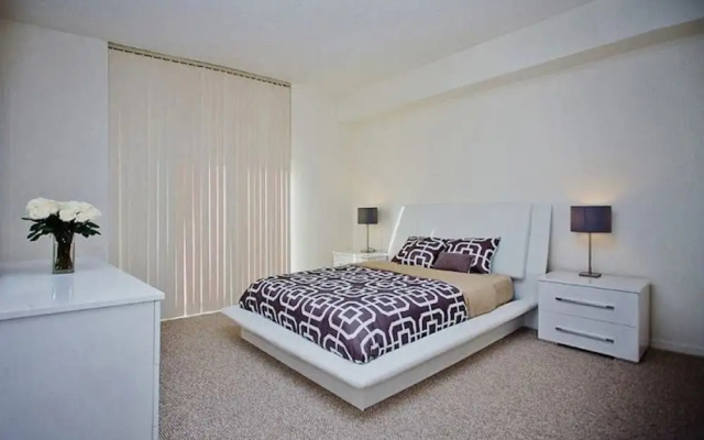2 Bedrooms Luxury Apartment with balcony