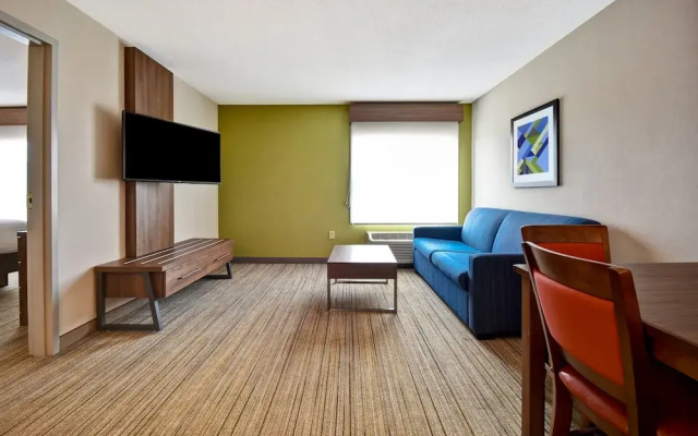 1 Bedroom Suite
