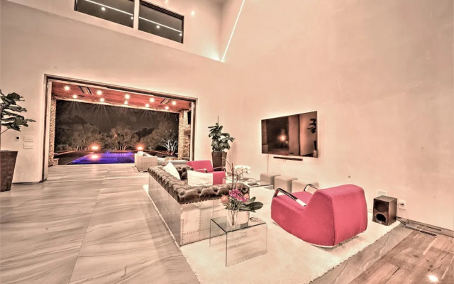 Luxury Villa