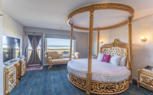 Standard Basement room with ocean view