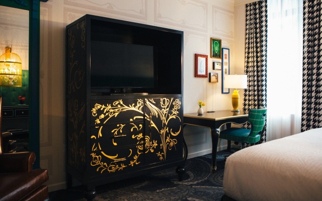 1 Bedroom Luxury Suite