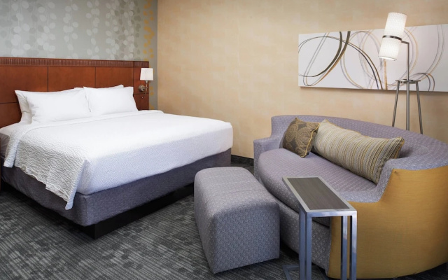 Standard Double room with courtyard view