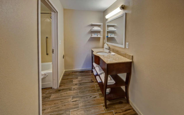 1 Bedroom Double Suite
