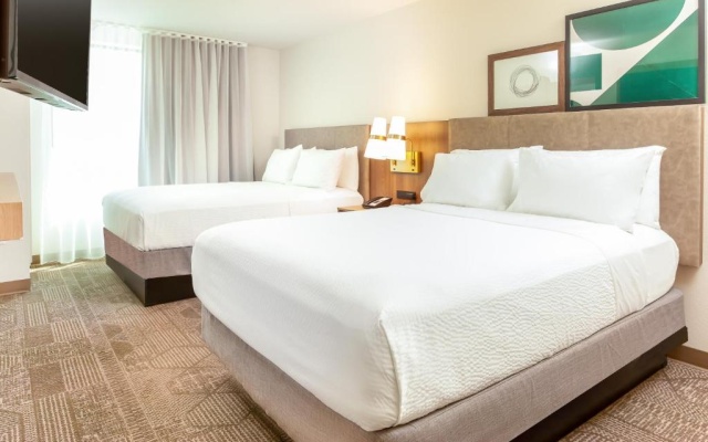 2 Bedrooms Sextuple Suite
