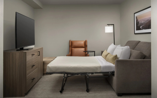 2 Bedrooms Double Suite