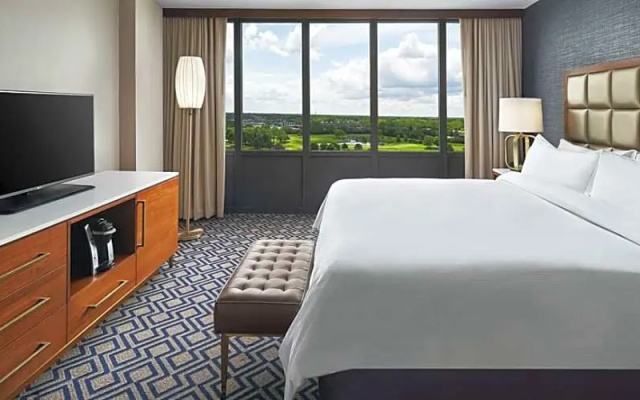 Suite with balcony
