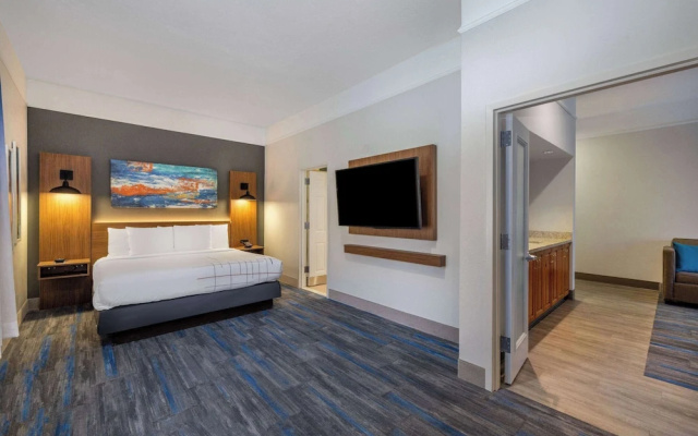 Double Suite