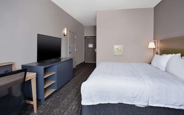 Mobility/​Hearing Access Double room