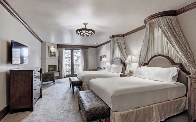 Deluxe Quadruple room with balcony