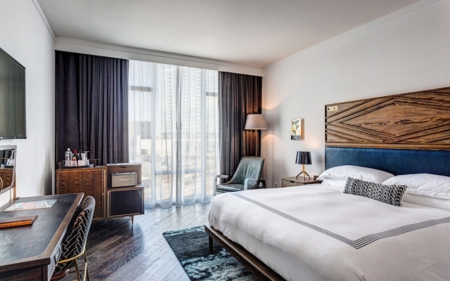 Thompson Suite