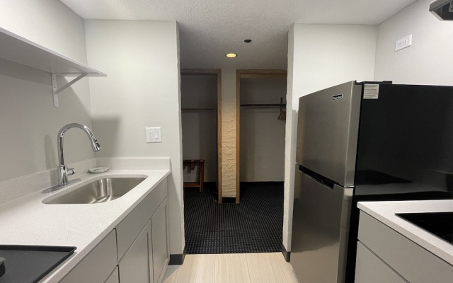 Standard Suite